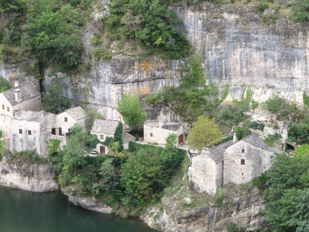 Hotel Des Rochers Marvejols Exteriör bild