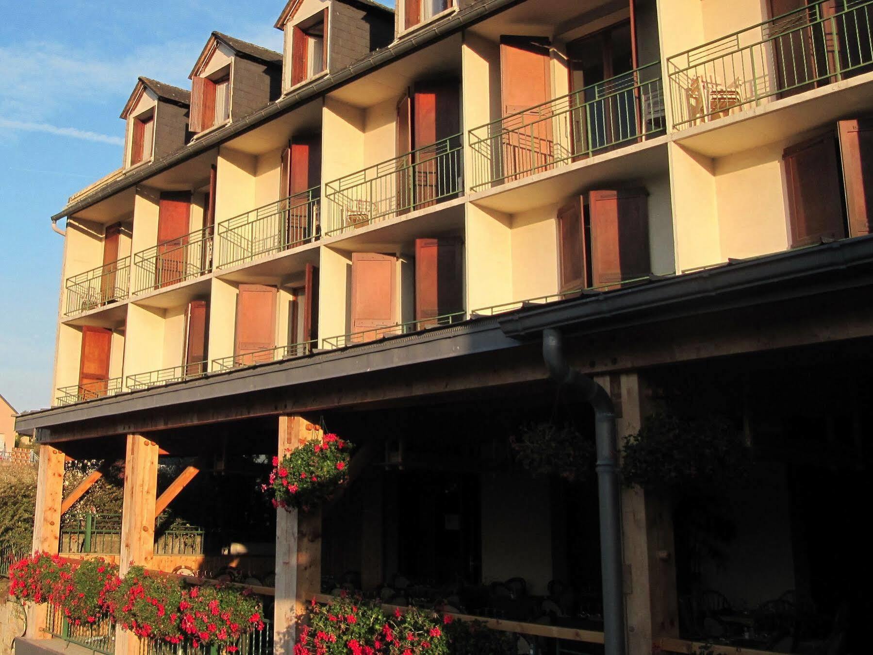Hotel Des Rochers Marvejols Exteriör bild